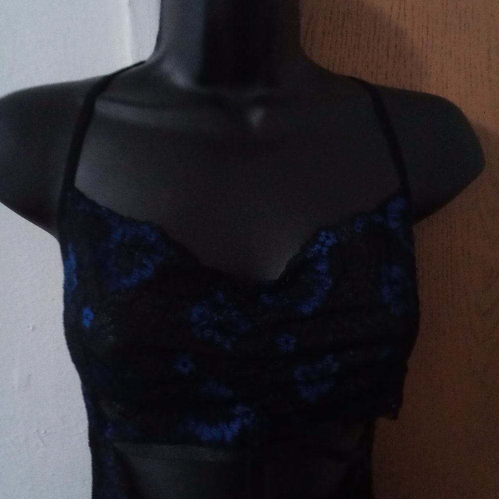 Blue and black floral lingerie size Small - Picture 3 of 8